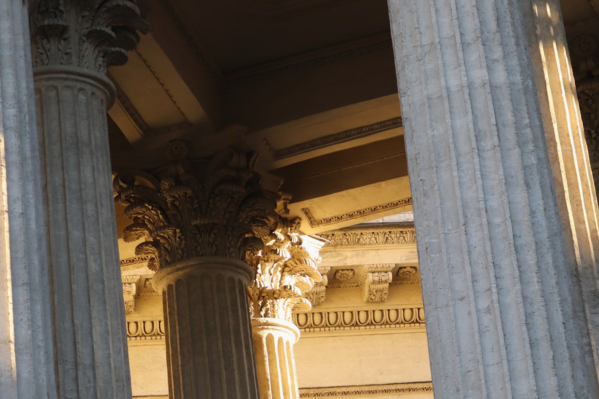 Choosing the Right Attorney